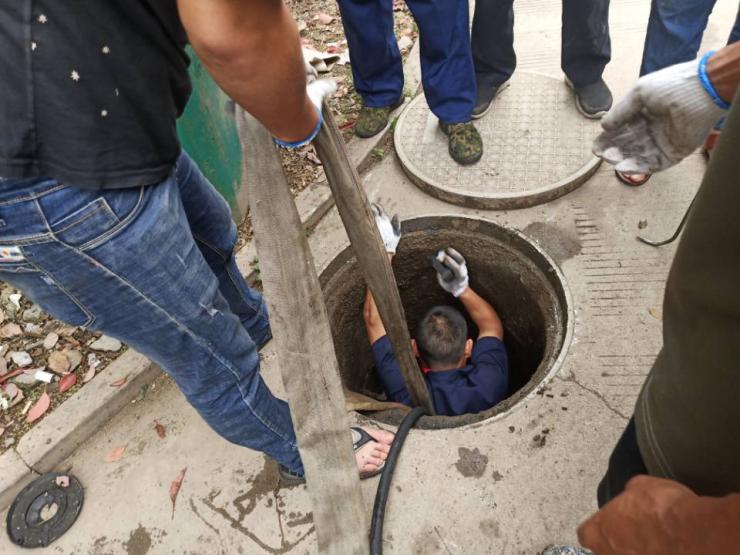 太原上门安装上下水管暖气疏通下水道师傅安装上下水管暖气